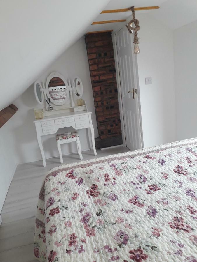 Vintage Double Bedroom Victoria 1 Dunfermline Exterior foto